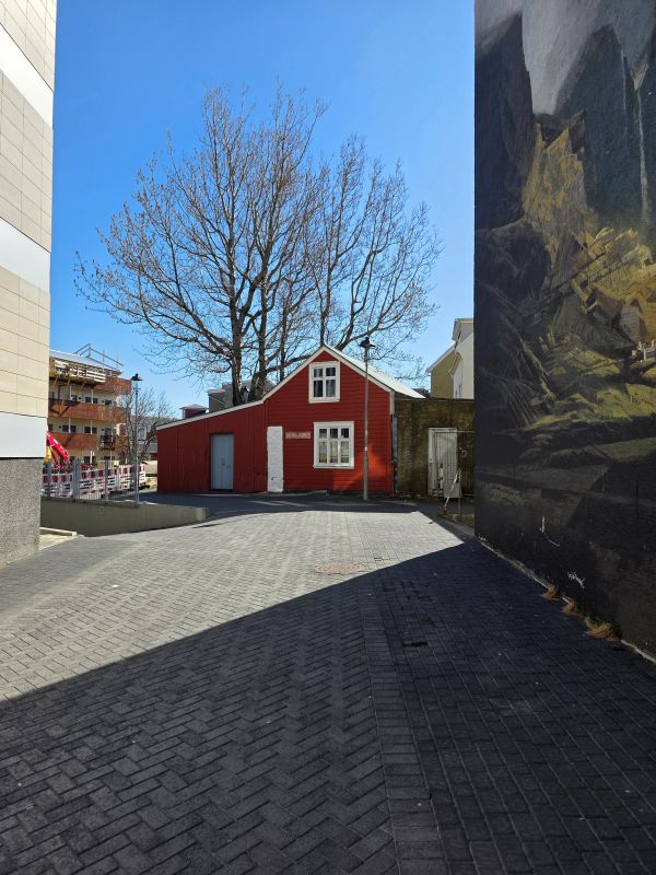 Hlíðarhús