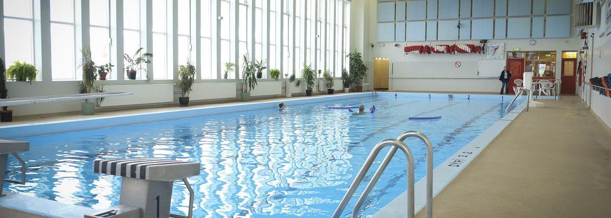 Sundhöll Hafnarfjarðar (Hafnarfjörður Swimming Pool)