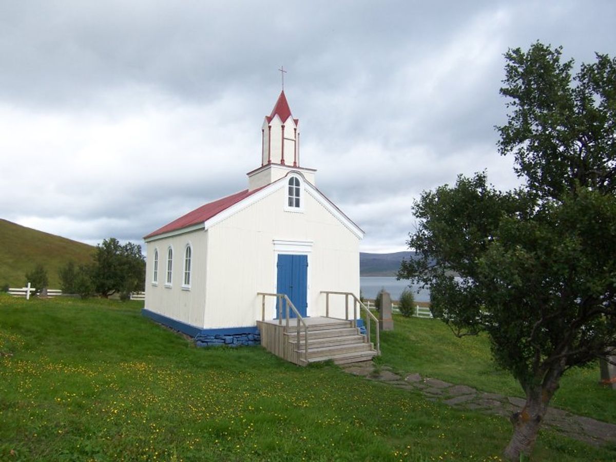 Hrafnseyri in westfjords — photo 3