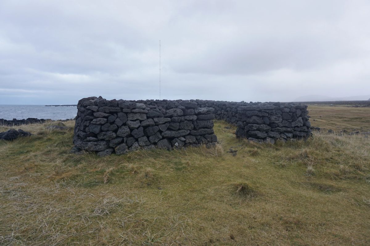 Írskabyrgi (Malarbyrgi) in snaefellsnes — photo 4