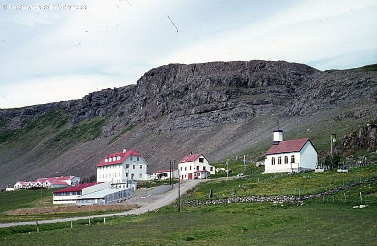 Staðarfell in west-iceland — photo 1