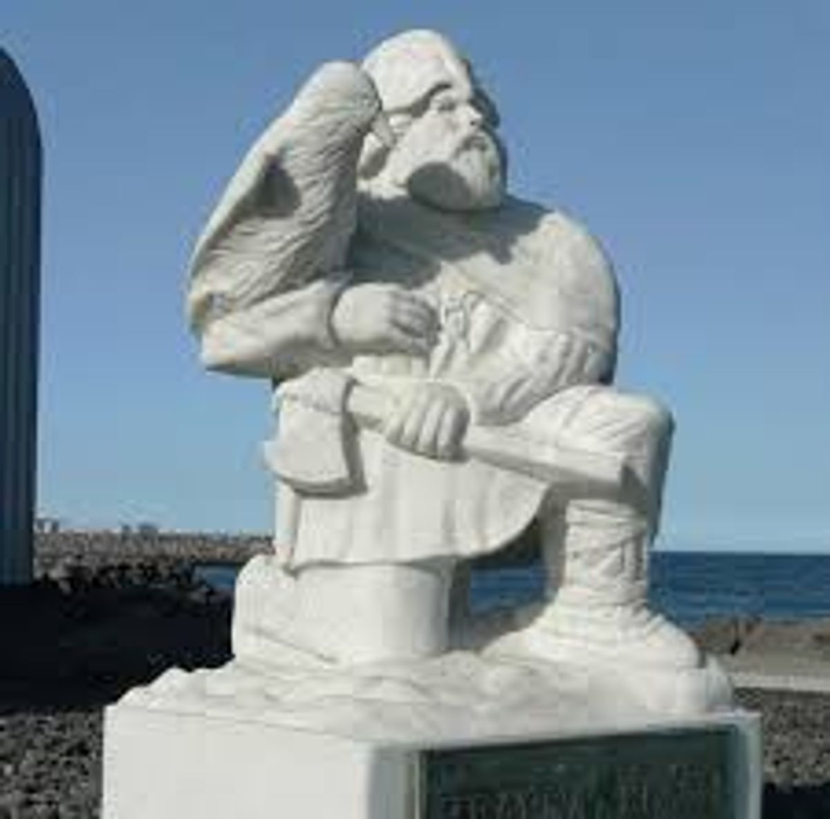 Hrafna-Flóki (Memorial stones for the first viking settler)
