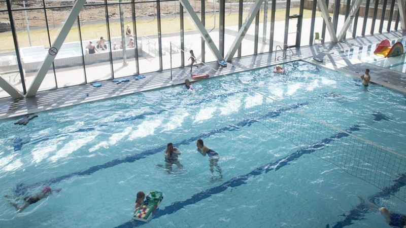 Asvallalaug Swimming Pool