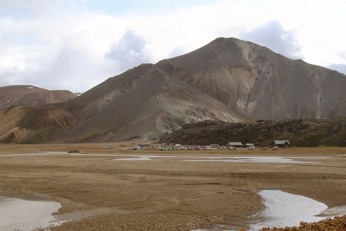 Bláhnjúkur Peak