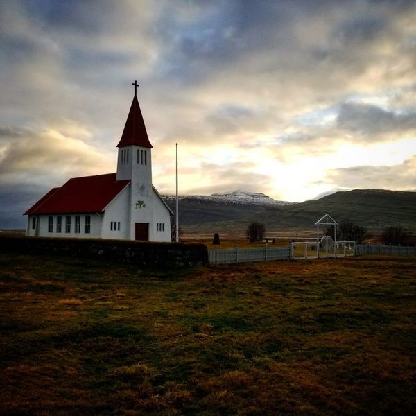 Heydalakirkja