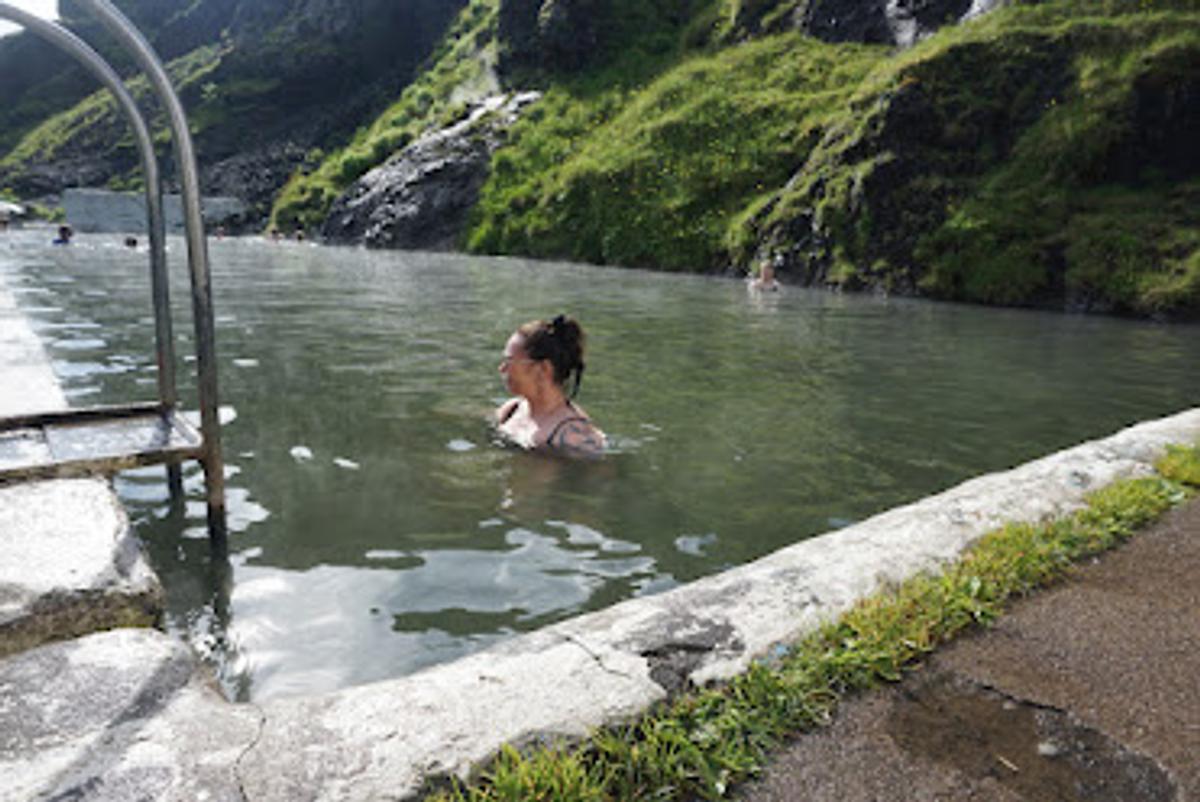 Swimming Pools & Spas