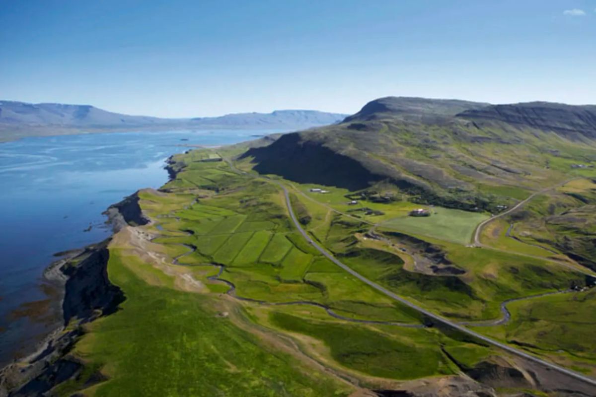 Hvalfjörður – Whale Fjord in west-iceland — photo 1