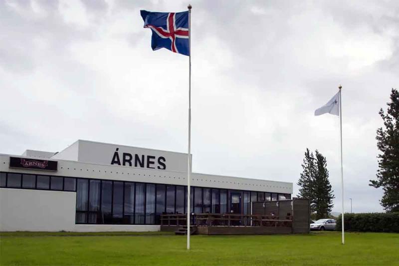 Árnes