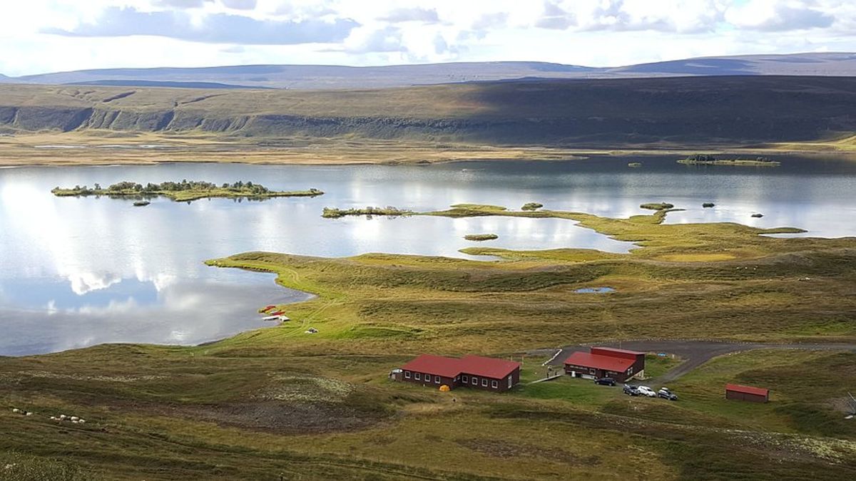 Vestmannsvatn in north-iceland — photo 1