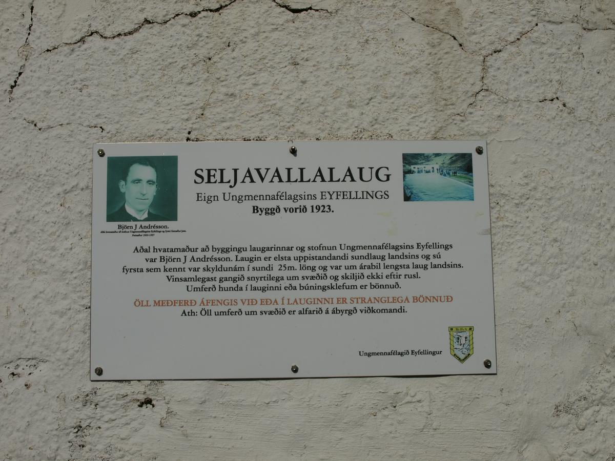 Seljavallalaug Swimming Pool