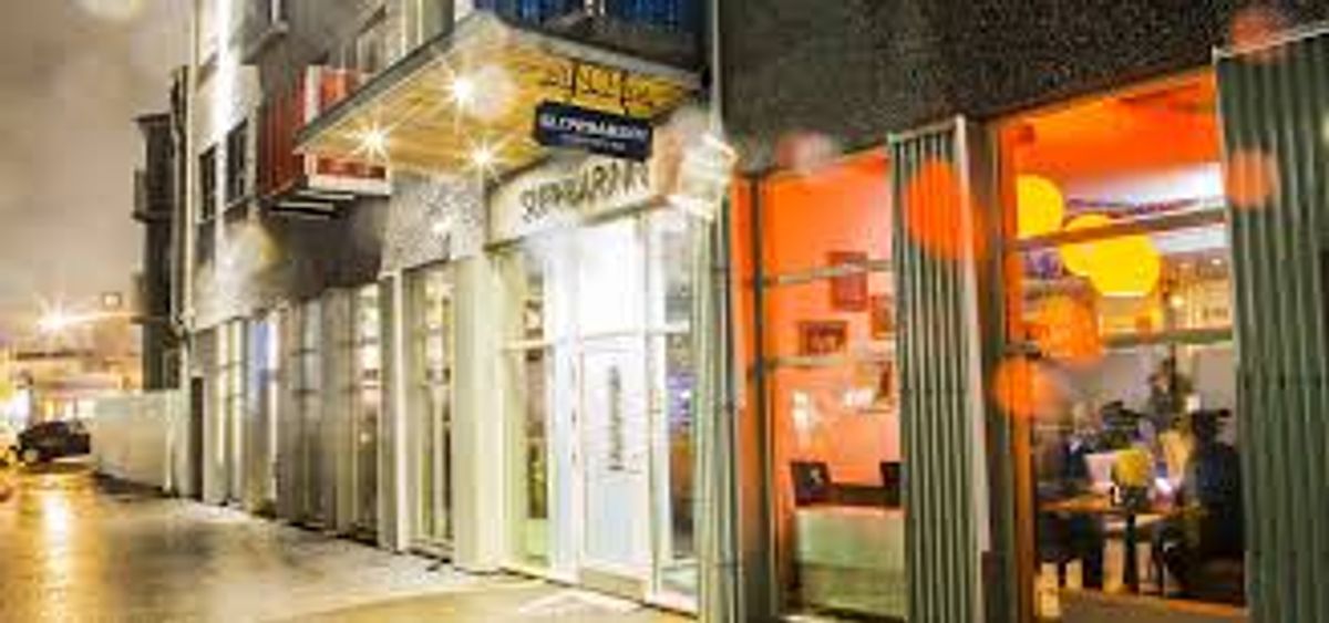 Slippbarinn Restaurant & Bar photo 1