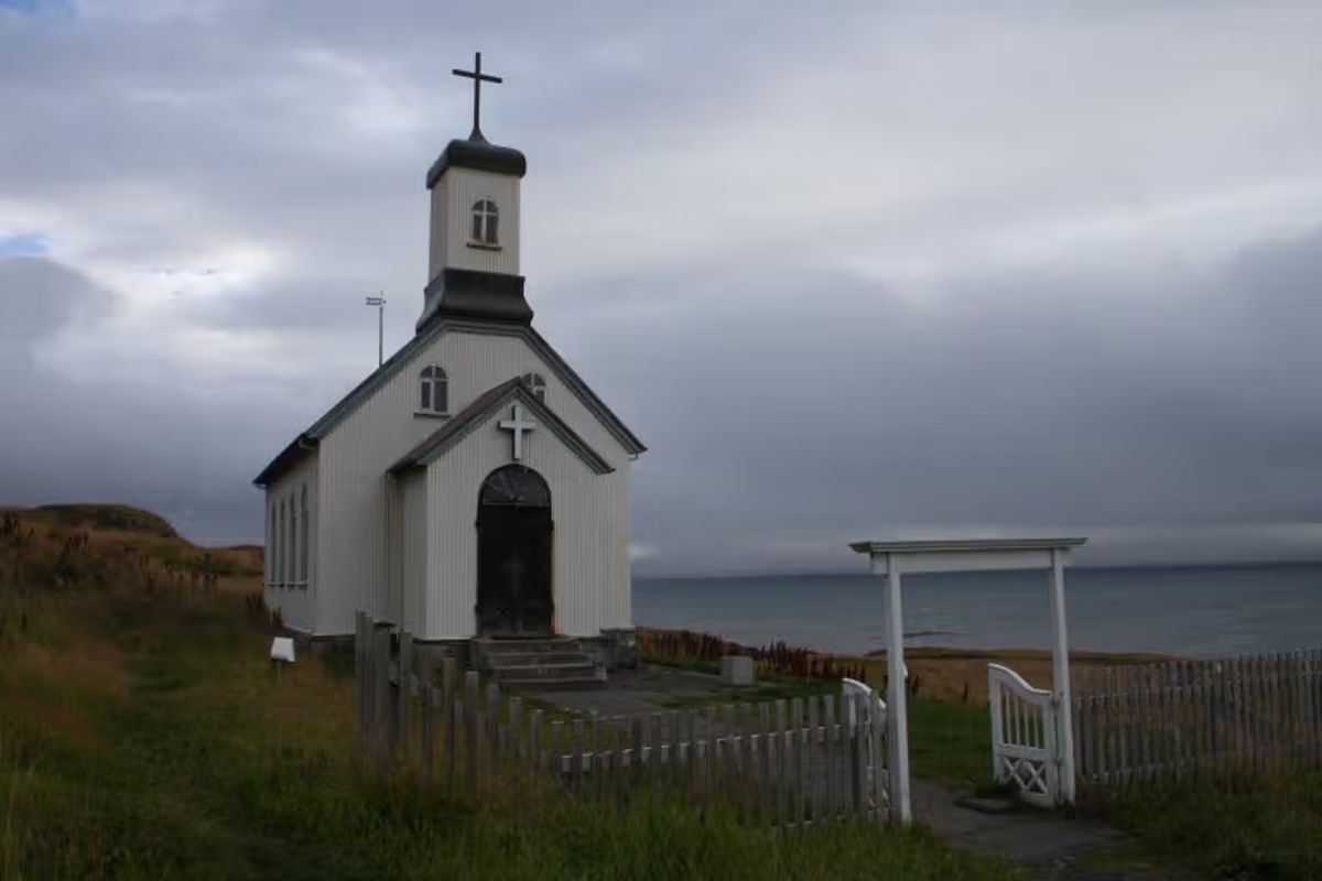 Staðarfellskirkja in west-iceland — photo 2