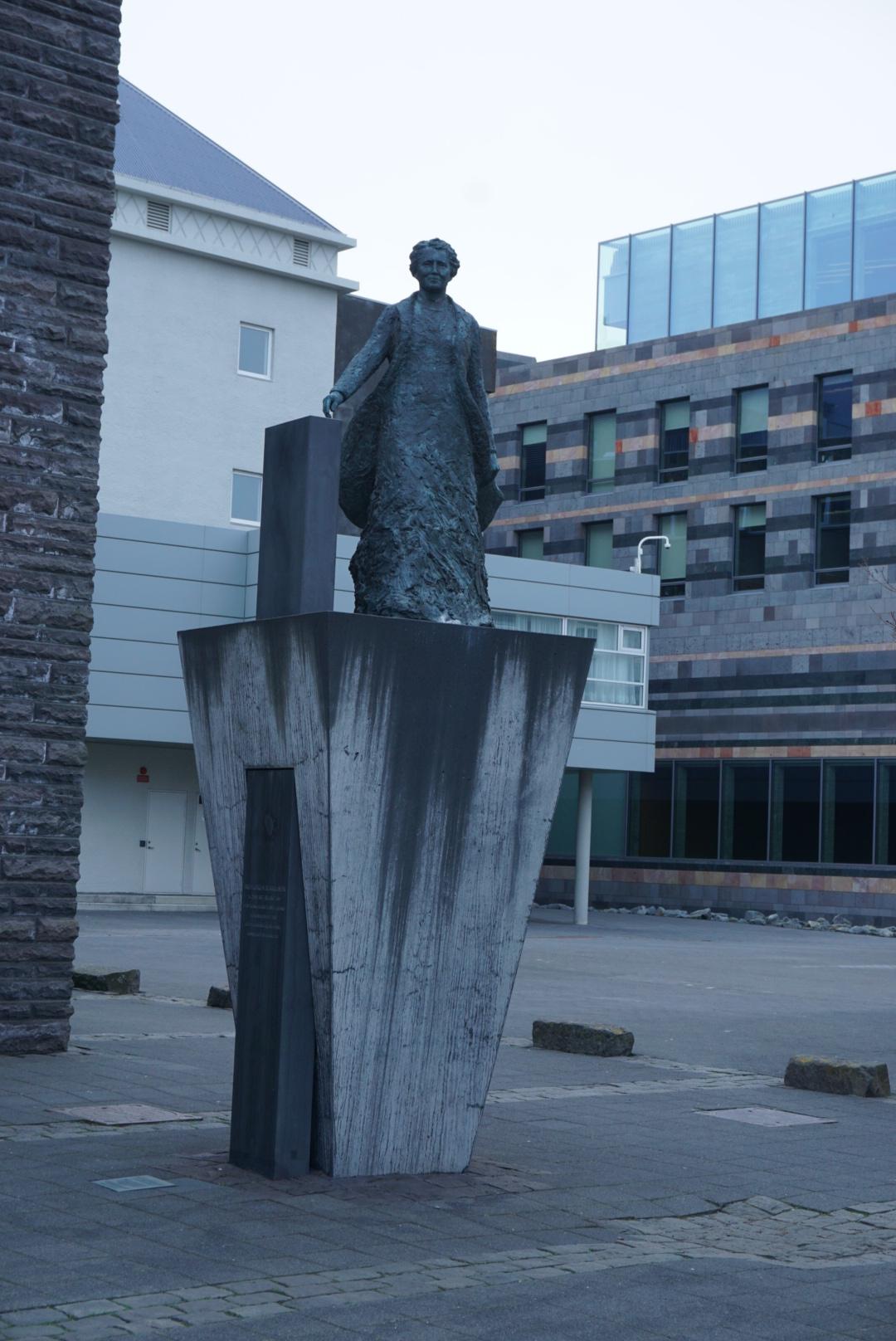 Ingibjörg H. Bjarnason