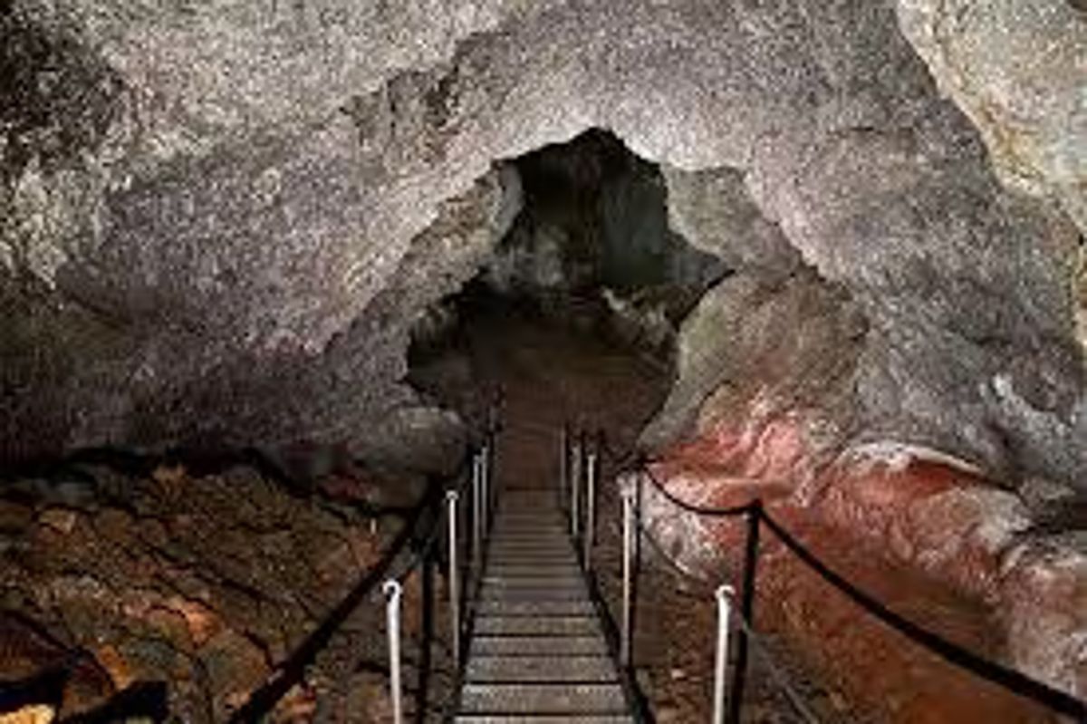 Vatnshellir Lava Cave in snaefellsnes — photo 2