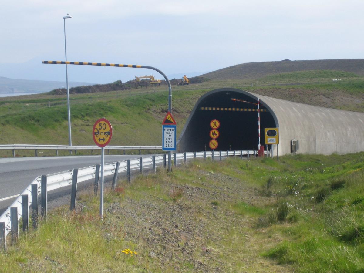 Ólafsfjarðarmúli Tunnel & Ólafsfjörður