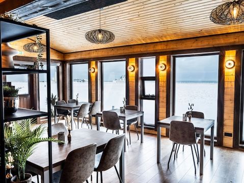 Lighthouse Inn