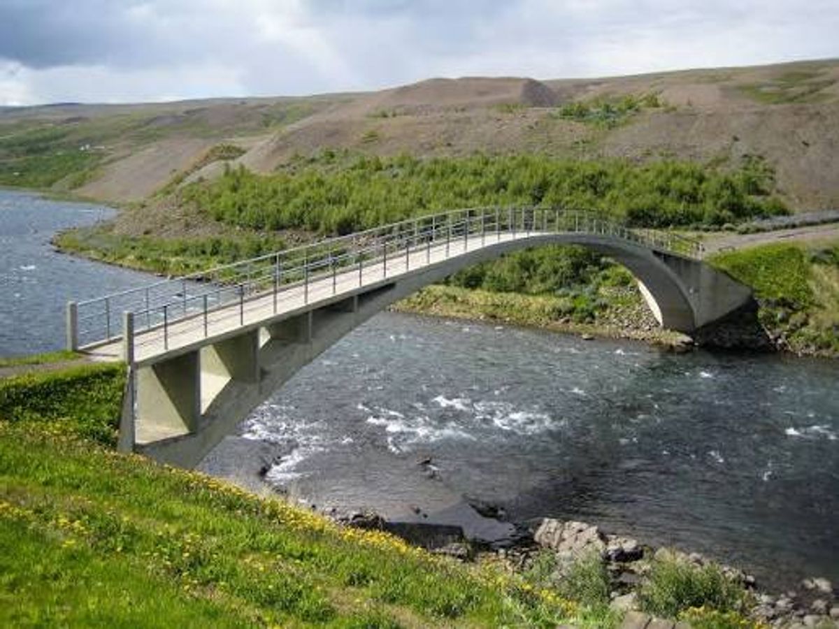 Fnjóskárbrú í Fnjóskadal in north-iceland — photo 1