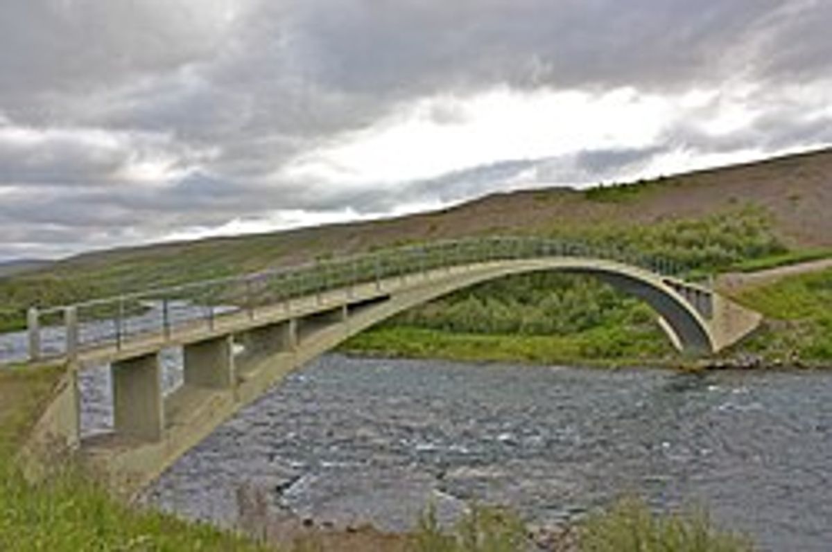 Puente Fnjóskárbrú en Fnjóskadal in north-iceland