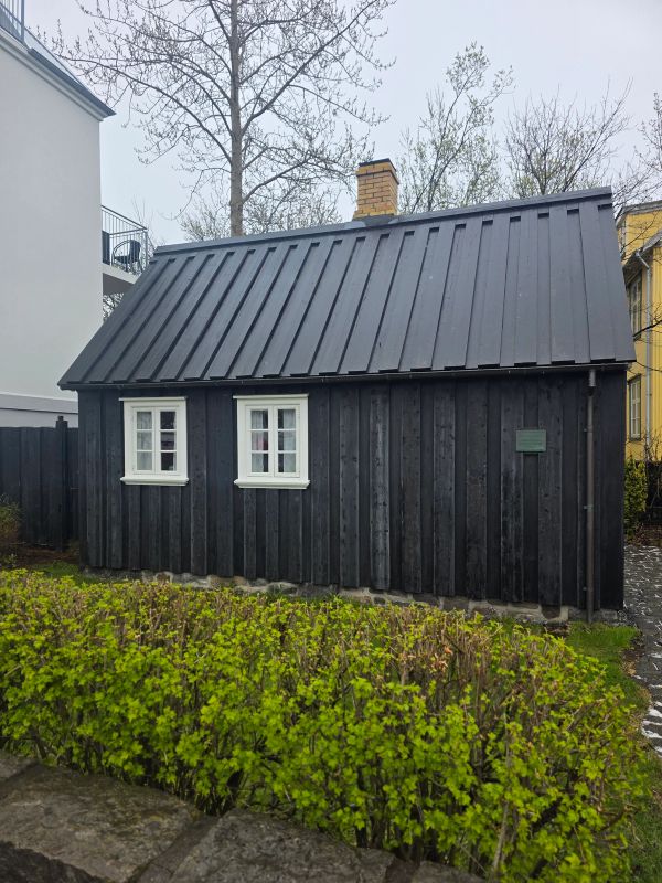 VAKTARABÆRINN