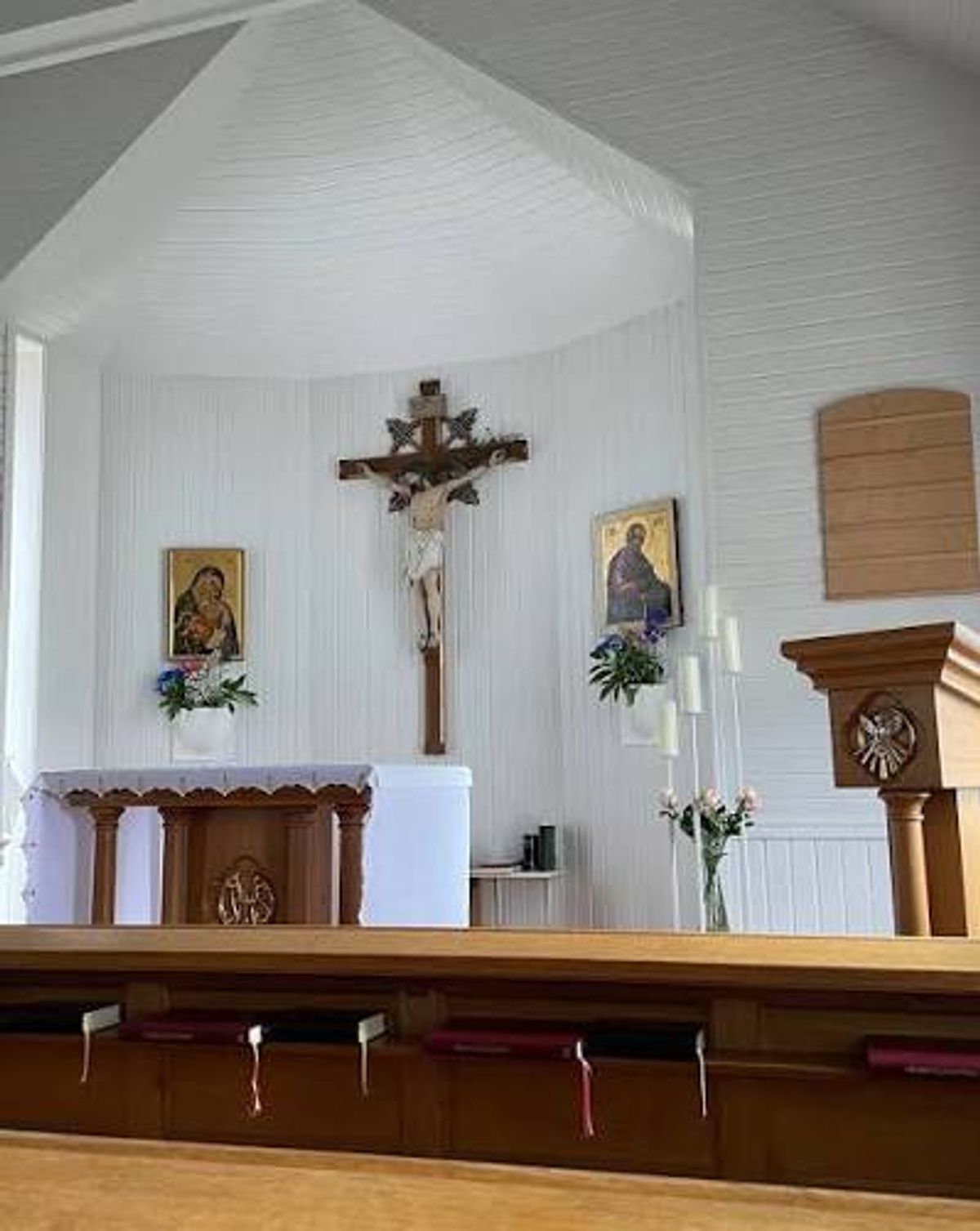 St. Peter's Catholic Church, Akureyri in north-iceland — photo 1