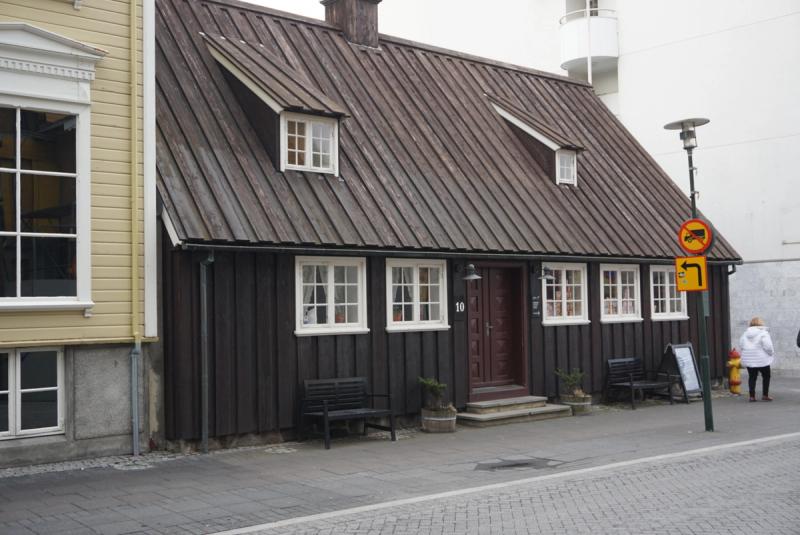 Aðalstræti 10