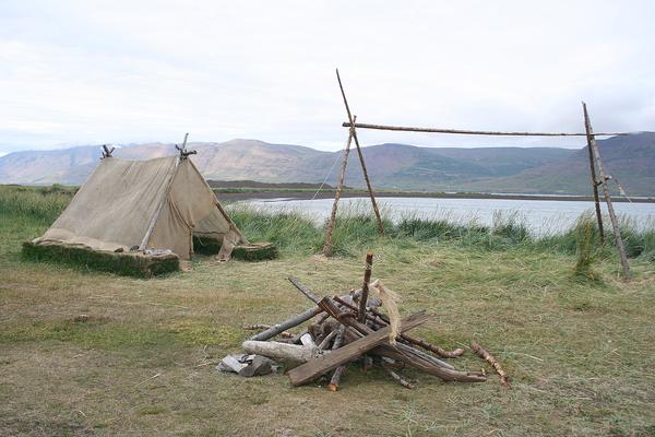 Gásir