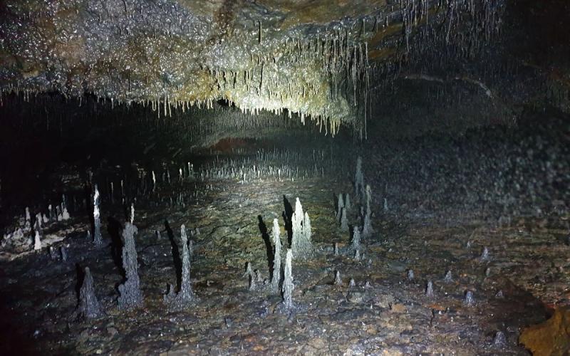 Arnesarhellir