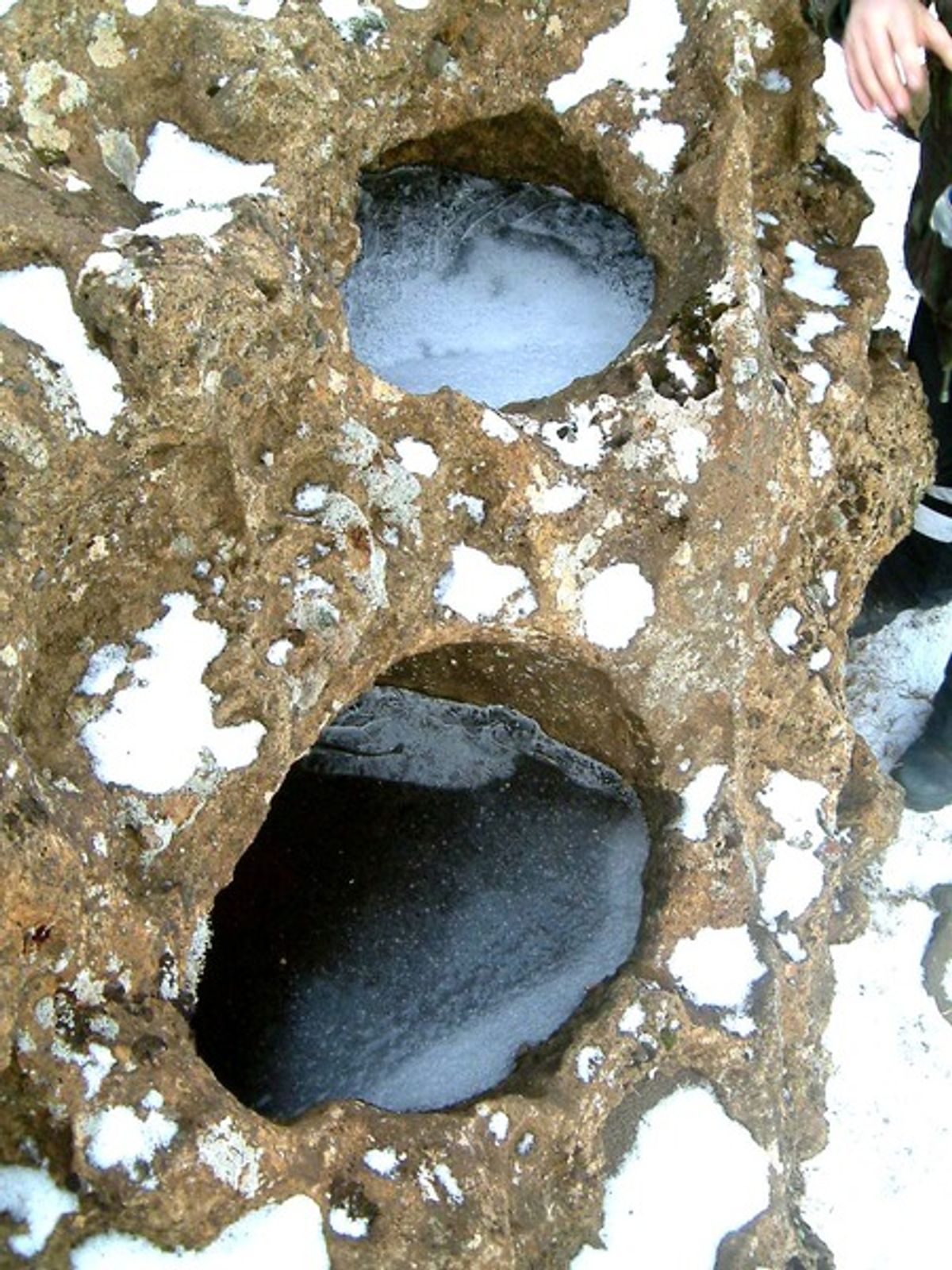 Drykkjarsteinn in reykjanes — photo 2