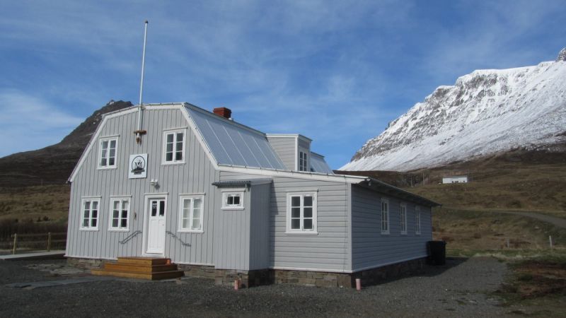 Arctic Fox Centre