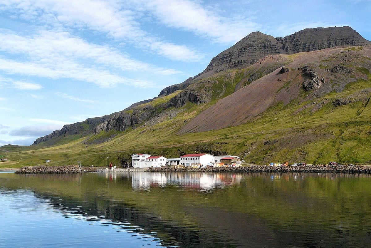 Krossnesfjall