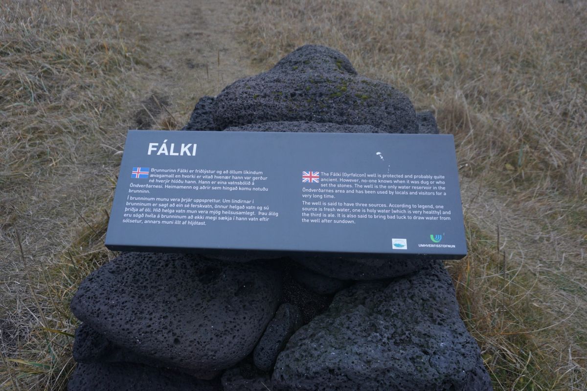 法尔基猎鹰之井 in snaefellsnes — photo 6