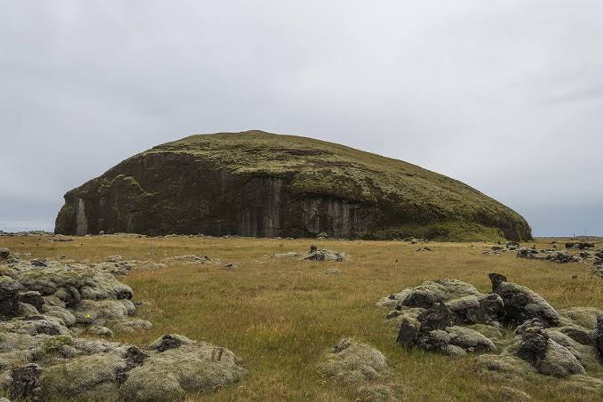 Orrustuhóll in west-iceland — photo 1