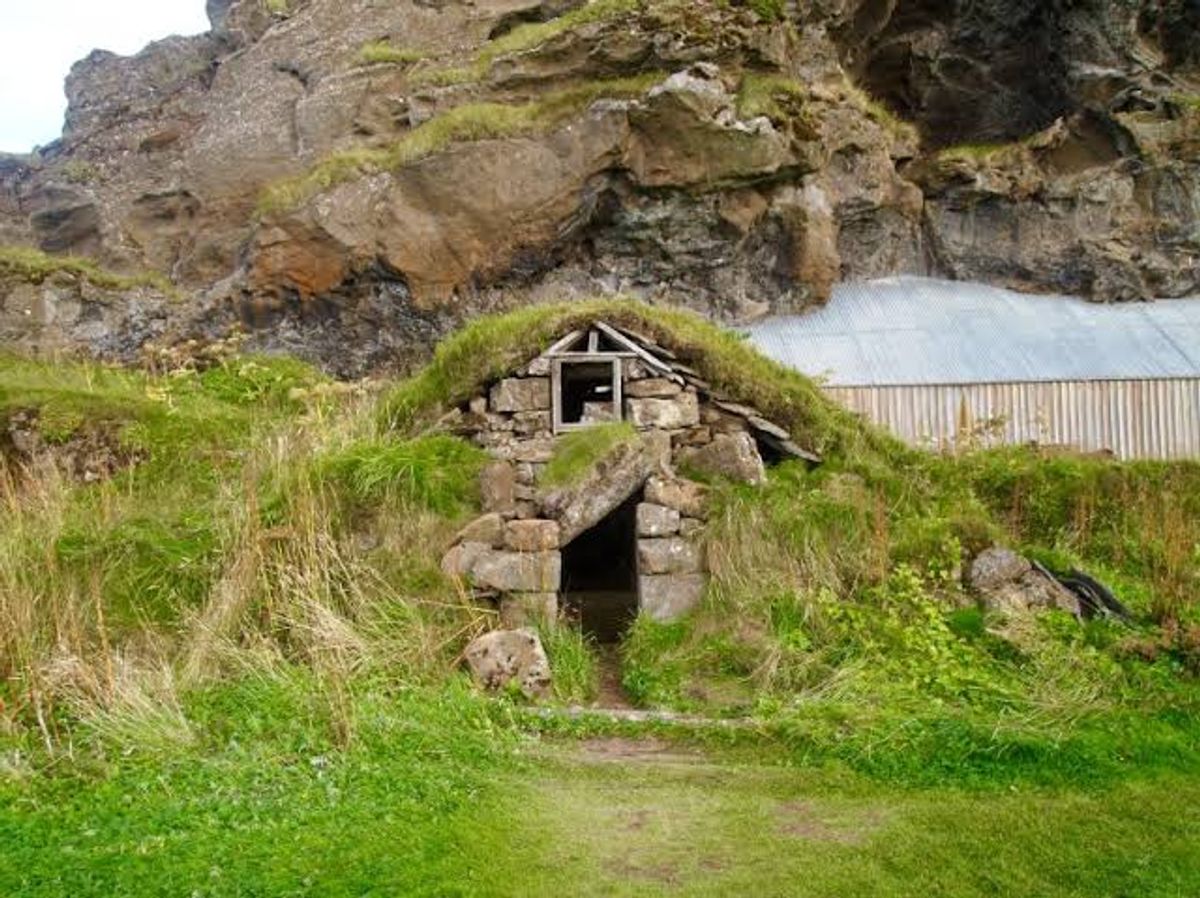 Drangurinn í Drangshlíð in south-iceland — photo 1