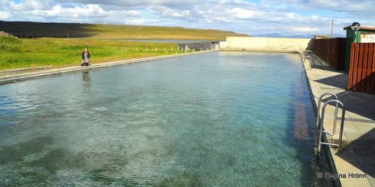 Reykjanes Geothermal Pool