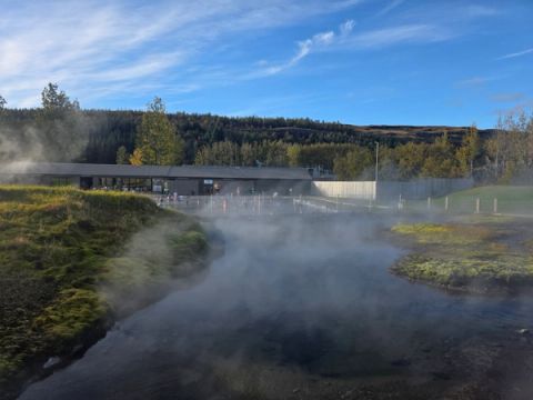 Secret Lagoon Islandia – Nuestra experiencia de primera mano en Gamla Laugin