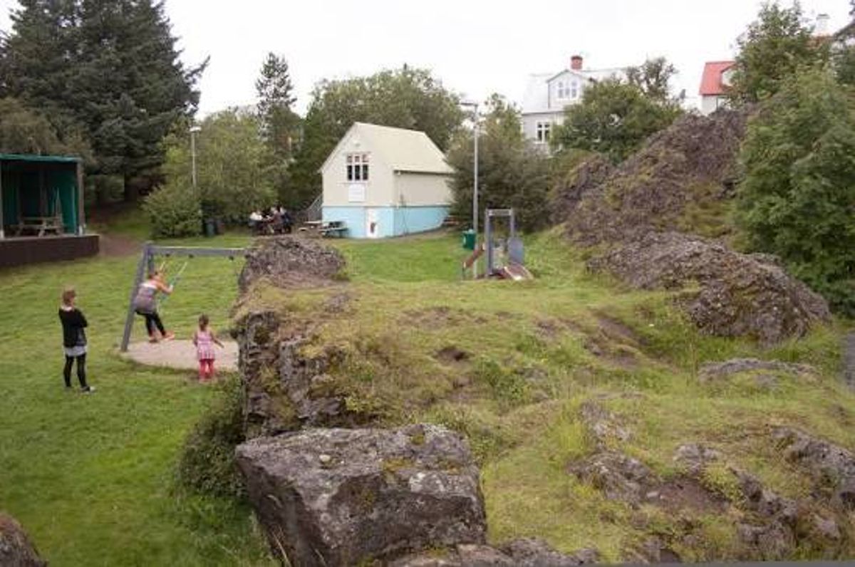 Hellisgerði in capital-region — photo 4