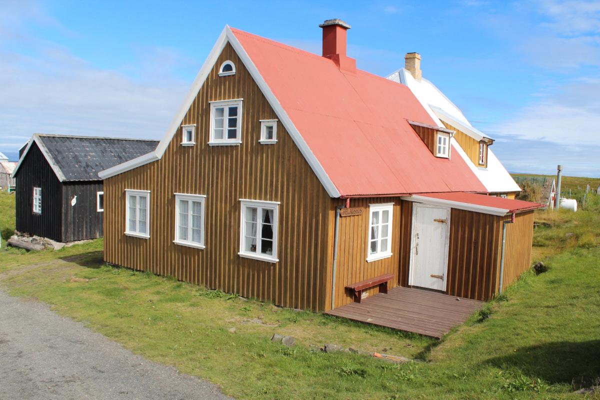 Hermannshús, Félagshús - hluti