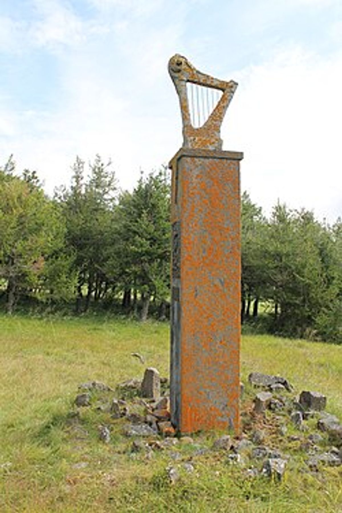 Bóla纪念碑,诗人Bólu-Hjálmar Jónsson纪念碑,位于冰岛北部斯卡加峡湾的Bóla in north-iceland