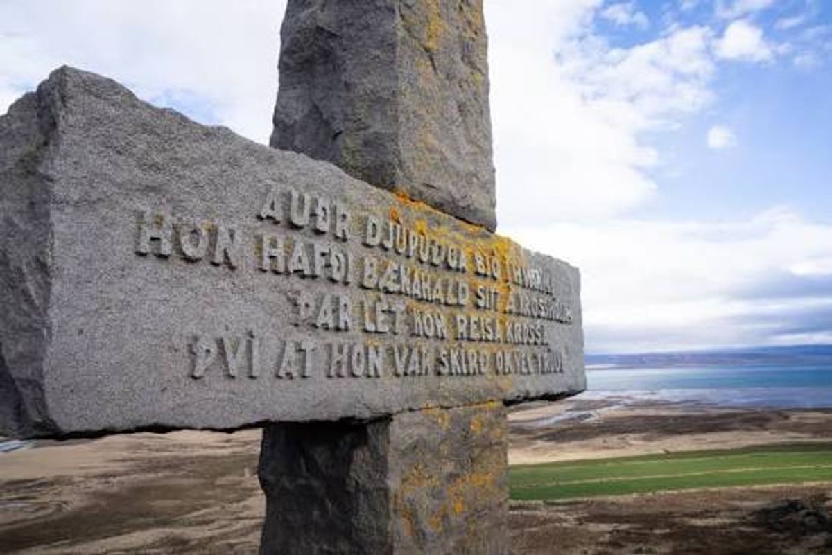 克罗斯霍拉堡 in west-iceland — photo 1