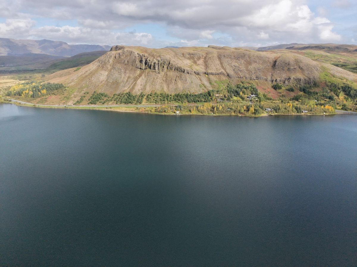 Hafravatn: el lago tranquilo al borde de Reykjavík in capital-region — photo 2