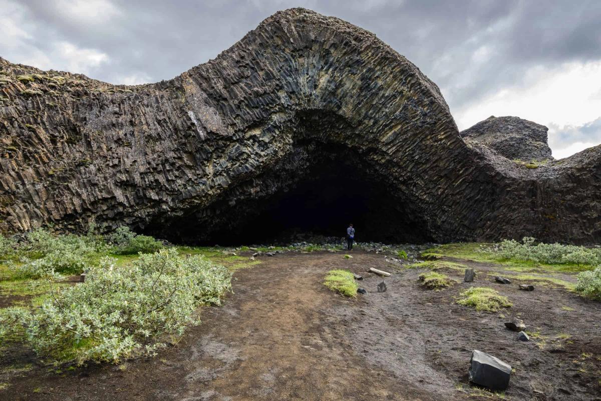 Hljóðaklettar (Echo Rocks)