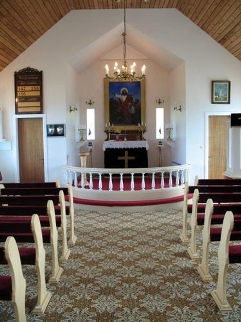 Höskuldsstaðakirkja