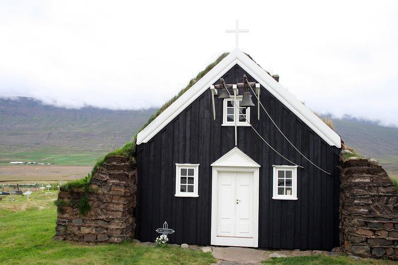 Saurbæjarkirkja