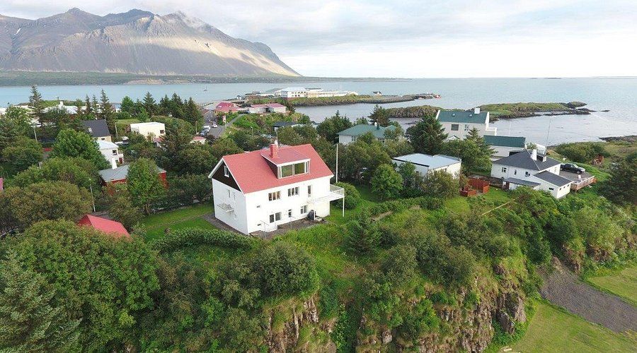 Helgugata Guesthouse