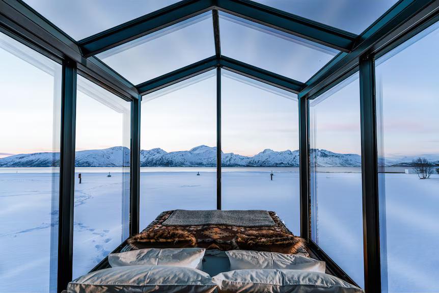 Panorama Glass Lodge ehf.
