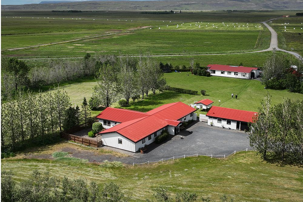 South Central Country Apartments