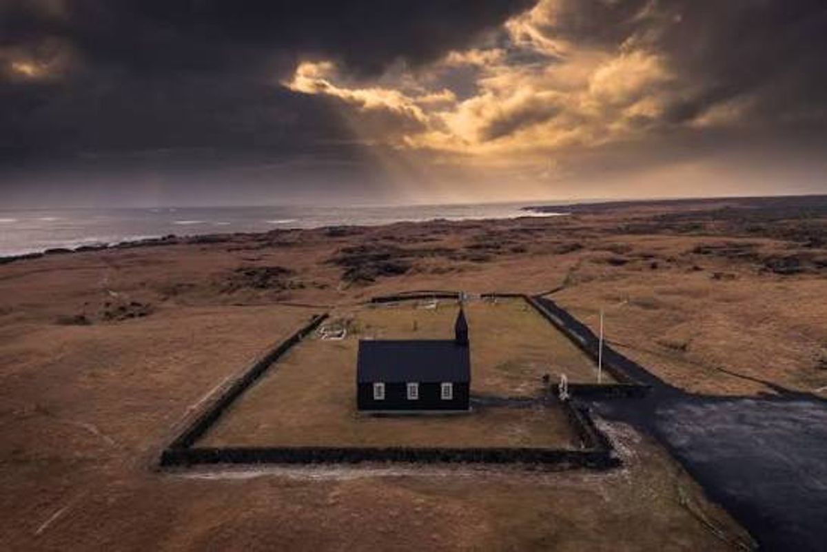 Búðir in snaefellsnes — photo 1