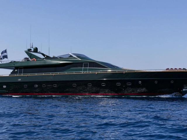 M/Y CAN'T REMEMBER