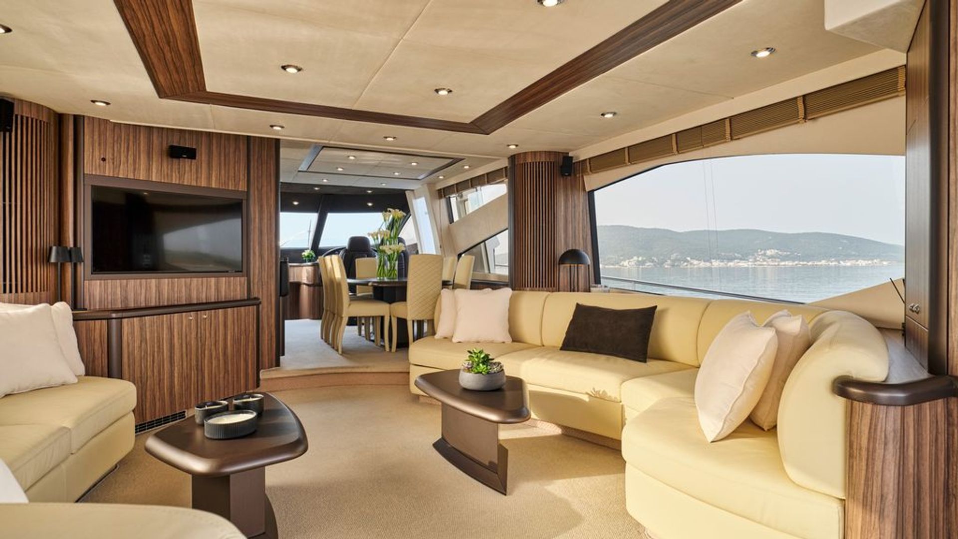 M/Y M FIVE