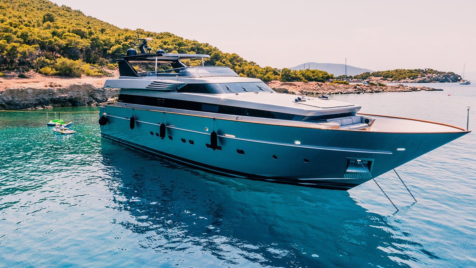 M/Y OVAL
